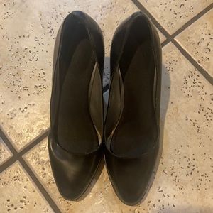 Black platform heels